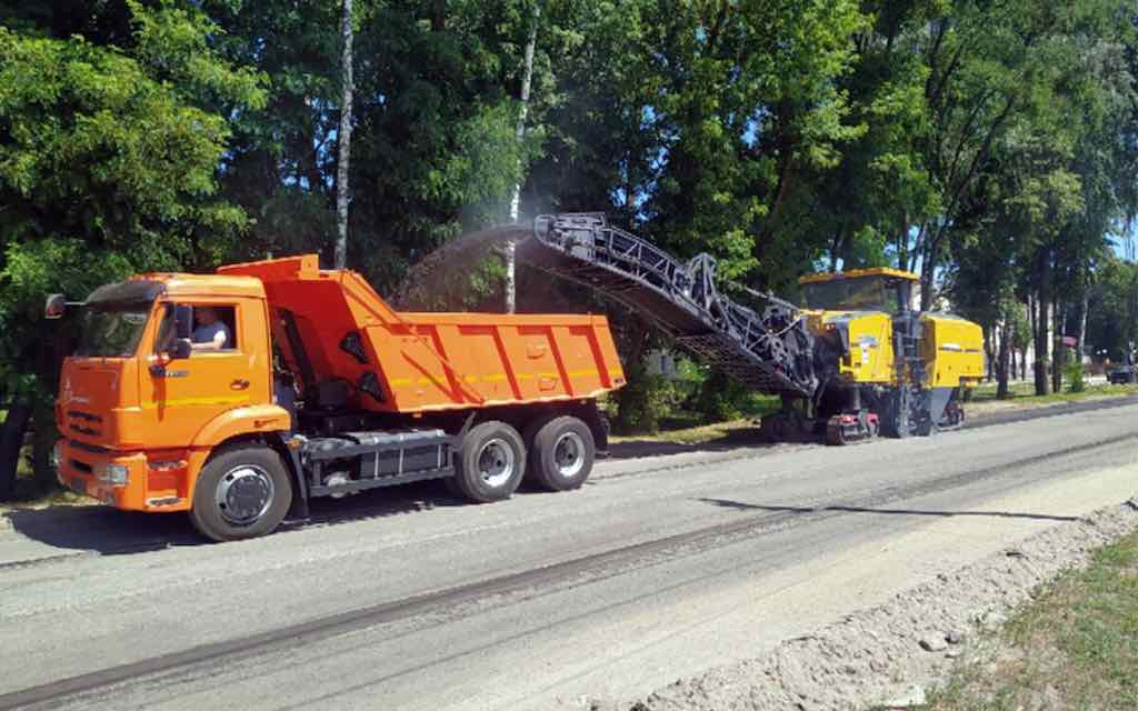 В Стародубском округе Брянской области отремонтировали около 30 километров автодорог