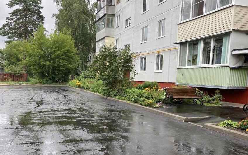 В Сельцо Брянской области благоустроили две дворовые территории