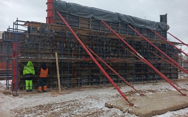 По нацпроекту «Инфраструктура для жизни» в городе Унеча продолжается капремонт путепровода