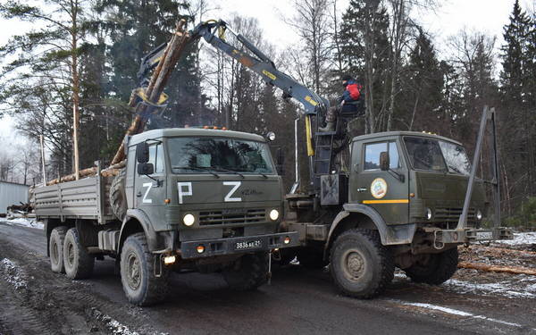 Из Клетнянского района в зону СВО передали стройматериалы