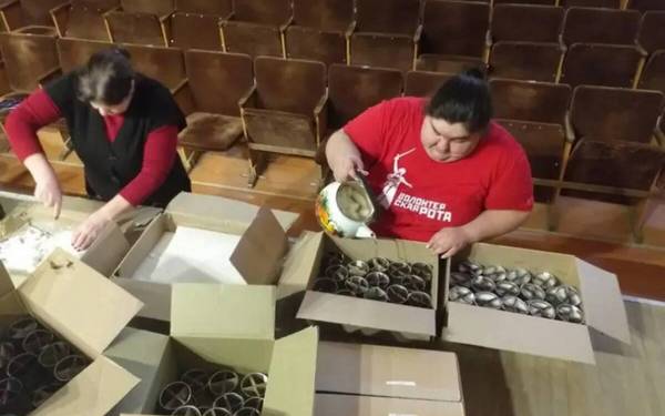 Комаричские волонтёры приняли участие в акции «Окопная свеча»