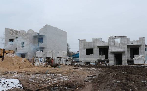 В Стародубе активно ведётся строительство домов для детей-сирот