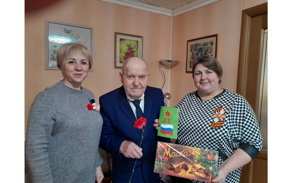 Ветерана Великой Отечественной войны Юрия Галичева из Дубровского района поздравили с 23 февраля