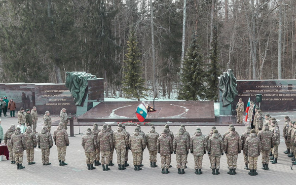 Бойцы бригады «БАРС-Брянск» награждены медалями от министра обороны