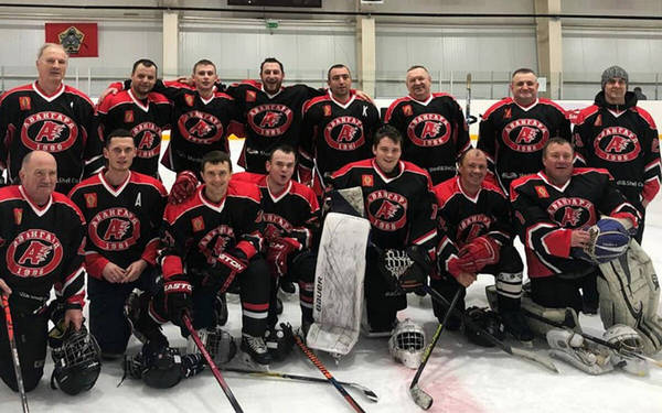 В Брянской области возродилась взрослая хоккейная команда