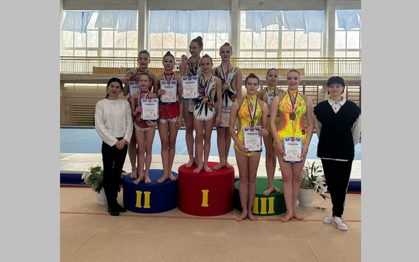 В Брянске завершился областной чемпионат по спортивной акробатике