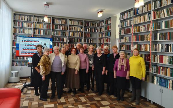 Брянские библиотекари провели вечер-посвящение «Поклон тебе, солдат Победы»