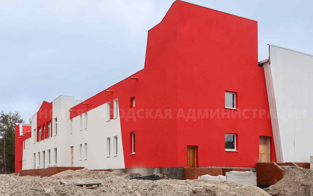 Продолжается строительство Ледовых дворцов в Фокинском районе Брянска и в посёлке Локоть