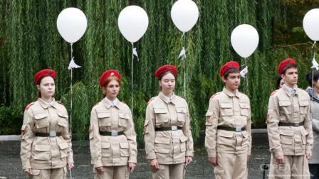 Брянские юнармейцы по конкурсному отбору могут посетить профильную смену в Анапе