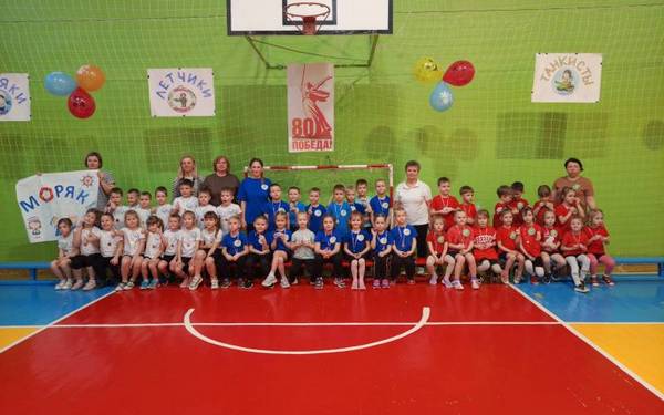 Ребята из детского сада «Колосок» Брянского района поучаствовали в празднике «Вперед, мальчишки!»