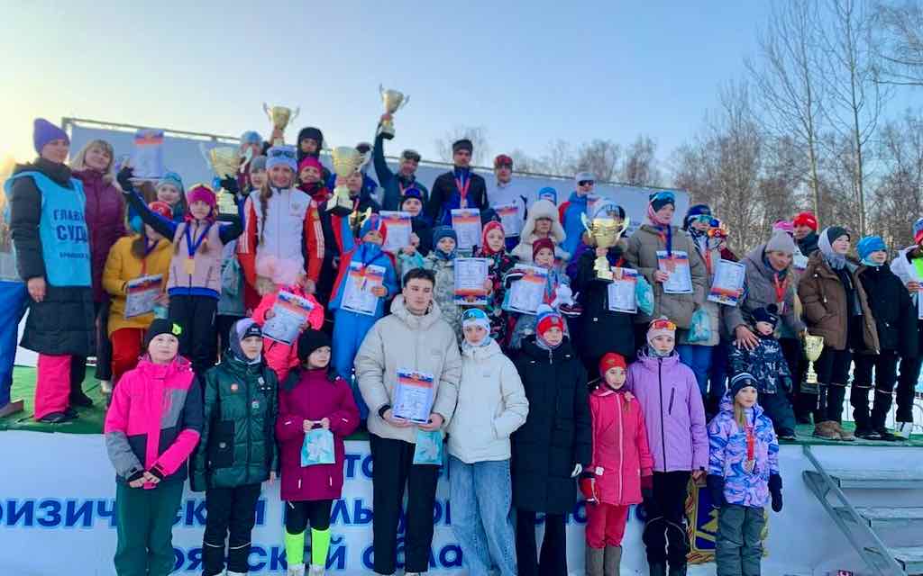 В Брянске 250 лыжников приняли участие в Кубке губернатора