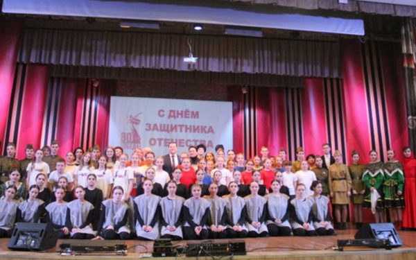 На праздничном концерте в Карачеве исполнили посвящённую «БАРС – Брянск» песню