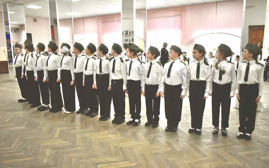 Команды школ № 66 и 67 Брянска стали победителями муниципального этапа парада юнармейских войск