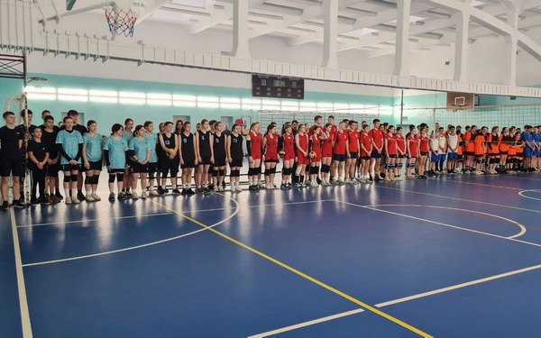 В Суземском районе определили победителей муниципального этапа соревнований по волейболу