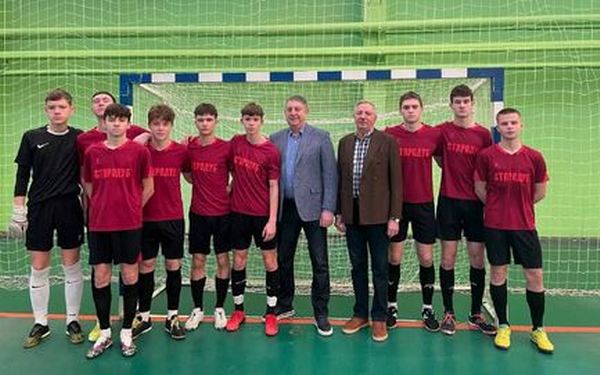 В Стародубе проходит посвященный Дню защитника Отечества и Дружбе народов России и Беларуси турнир по мини-футболу