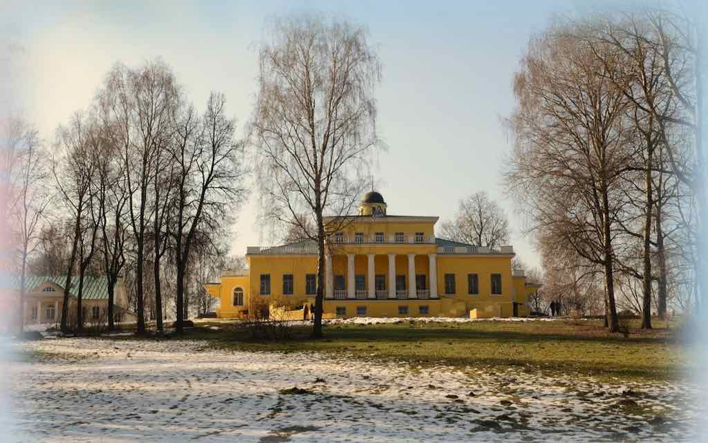 Поэтический фестиваль имени Тютчева в Овстуге: итоги, награды и встречи с мэтрами слова
