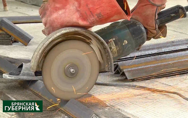 В брянском селе Гордеевка по нацпроекту благоустроят два двора