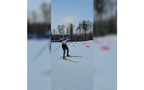 Второе золото на чемпионате России завоевал брянский лыжник Даниил Андреев