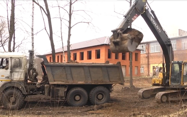 В Клинцах начались работы по благоустройству Ленинского парка