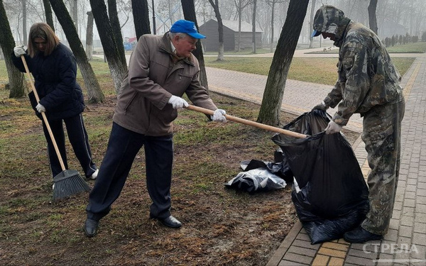 Жители Брянщины приняли участие в общеобластном субботнике