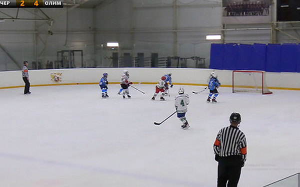 На всероссийских соревнованиях «Золотая шайба» хоккеисты юношеской команды «Олимп» из Стародуба победили севастопольского «Черноморца»