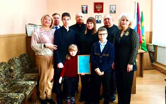 Молодая семья из Дубровки Брянской области получила господдержку на жильё