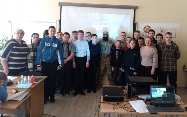 Участники СВО проводят встречи со школьниками Брянщины