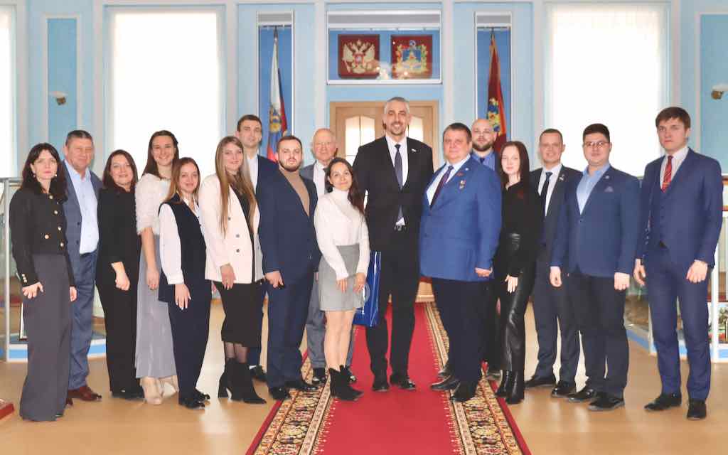 Брянские и курские депутаты договорились о сотрудничестве в работе с молодежью