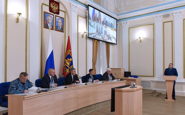 Глава Брянской области провел заседание постоянно действующего координационного совещания по обеспечению правопорядка в регионе