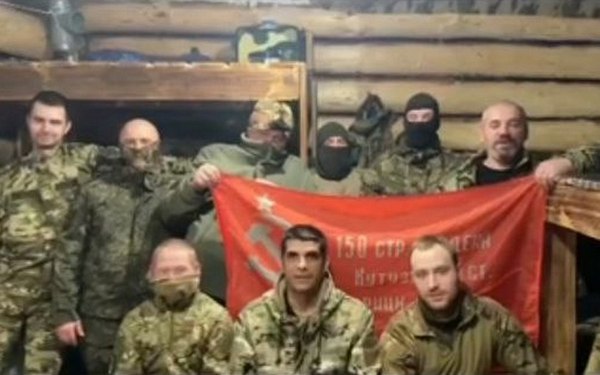 Защитники Брянщины передали поздравления женщинам с 8 марта