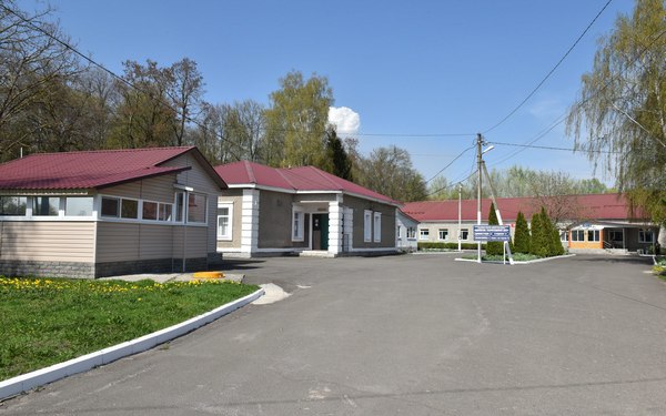 Александр Богомаз посетил в Юдиново Погарского района реабилитационный центр