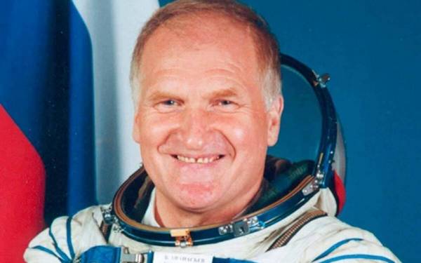 О традициях космонавтов рассказал брянский космонавт Виктор Афанасьев