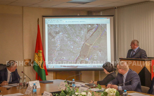 В Брянске обсуждают строительство дублёра улицы Карачижской