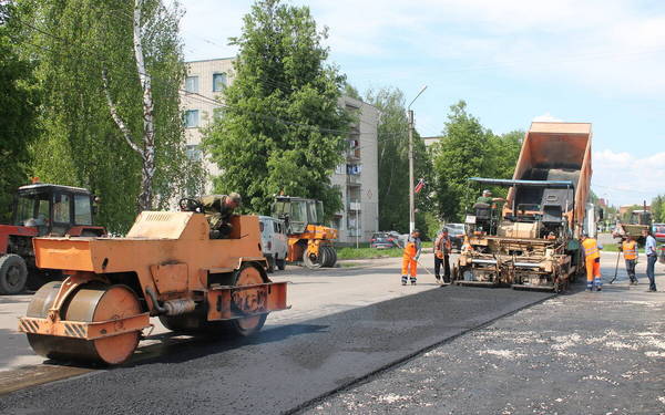 В Стародубе продолжается ремонт автомобильных дорог