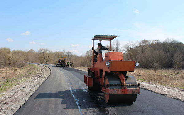 В Суземском районе по нацпроекту ведут ремонт дороги «Украина-Суземка»