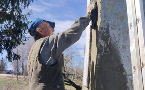 В Жирятинском районе приводят в порядок военные мемориалы и памятники