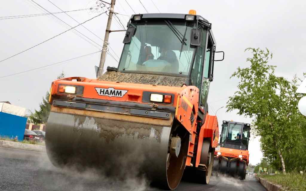 В Брянске модернизируют дорожную инфраструктуру возле школы № 34