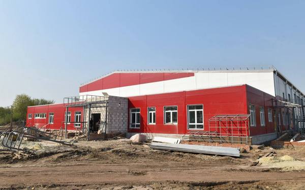 Брянский губернатор инспектирует строящиеся спортобъекты