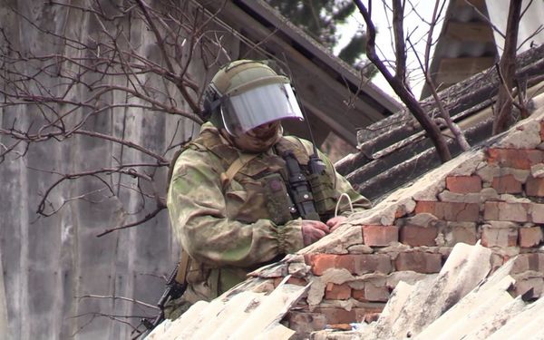 Добровольцы отряда «БАРС-Брянск» обучаются сапёрному делу в специализированной «деревне»