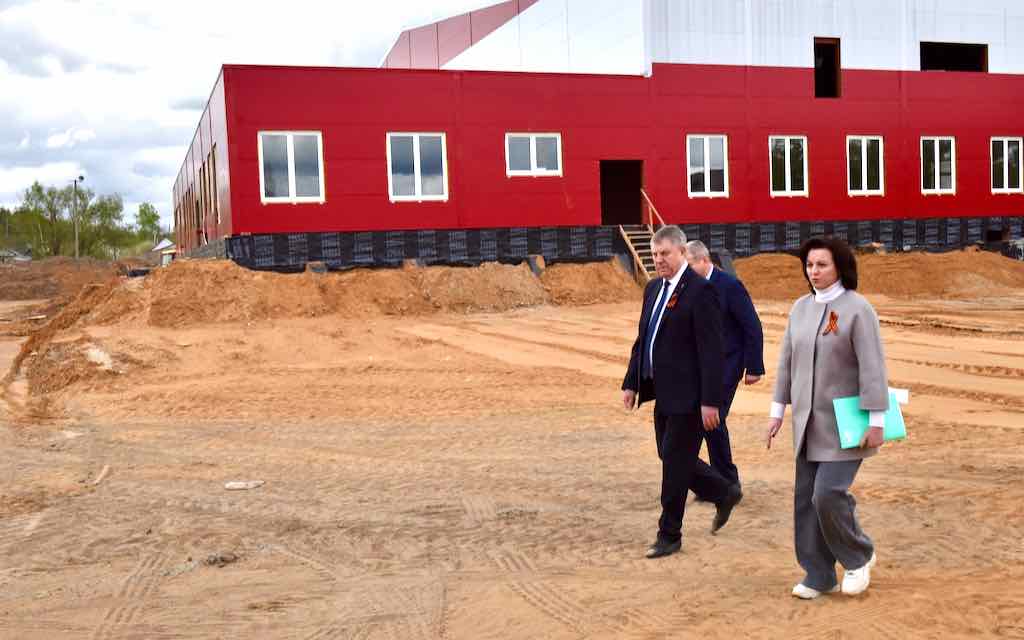 В Клетне Брянской области возводят спортивный комплекс с бассейном в рамках региональной программы