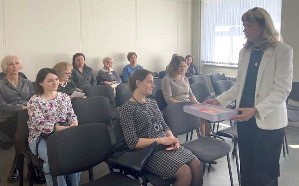 В Брянском колледже искусств занялись профилактикой эмоционального выгорания