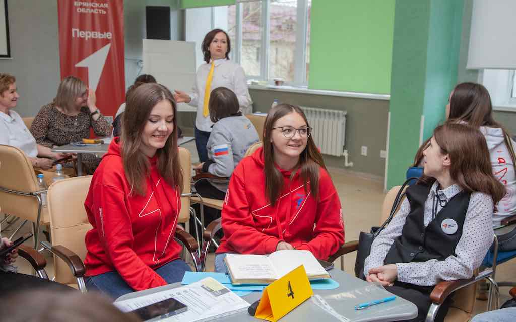 Обучающий семинар по социальному проектированию прошел в брянском «Кванториуме»