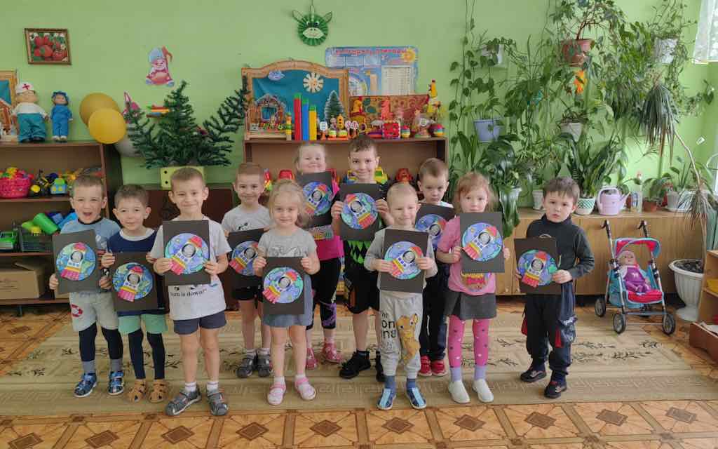 Дошкольники брянской Жуковки готовятся к Дню космонавтики