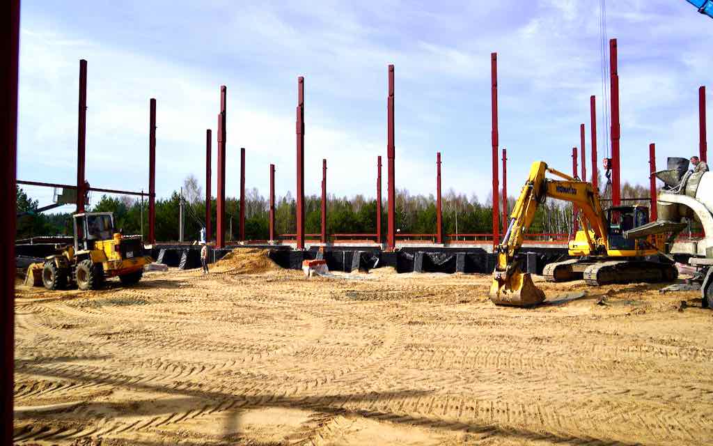 В Злынке Брянской области строится спортивно-оздоровительный комплекс с бассейном