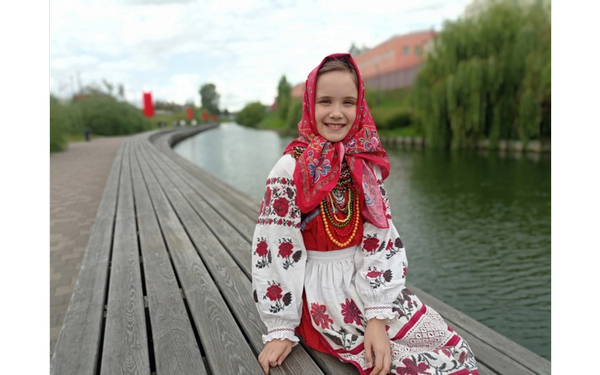 Со Всероссийского фестиваля «Наследники традиций» юная брянская исполнительница вернулась с победой