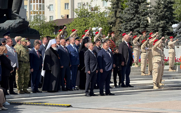В Брянске прошли торжества на площади Партизан в честь 80-летия Победы