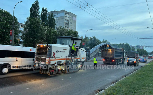 Ремонтные работы на Московском проспекте в Брянске ведутся круглосуточно