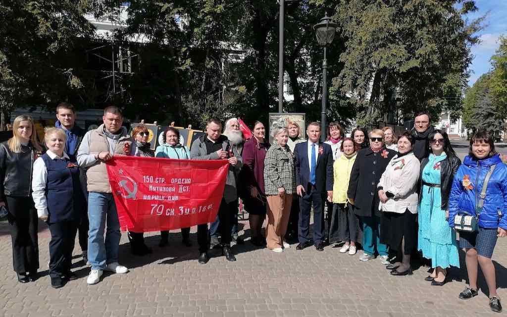 Брянские литераторы представили произведения о войне в День Победы