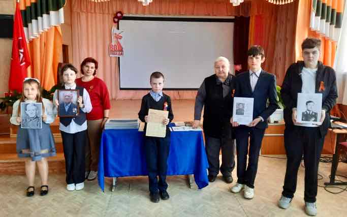 Школьники Дубровки рассказали о предках-фронтовиках