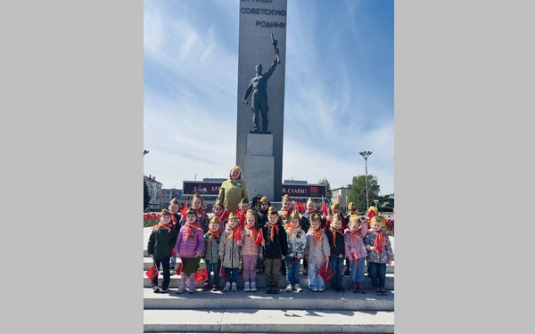 Брянские дошкольники почтили память героев Великой Отечественной войны